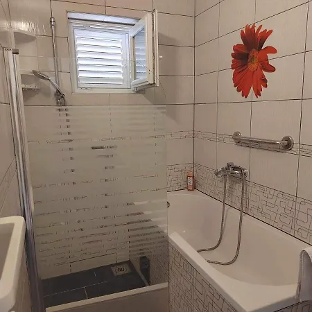 Mala Paklenica Apartment Seline
